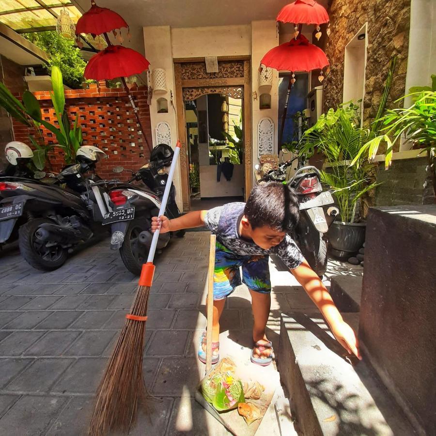 Pondok Sutya Hotel Kuta  Exterior photo