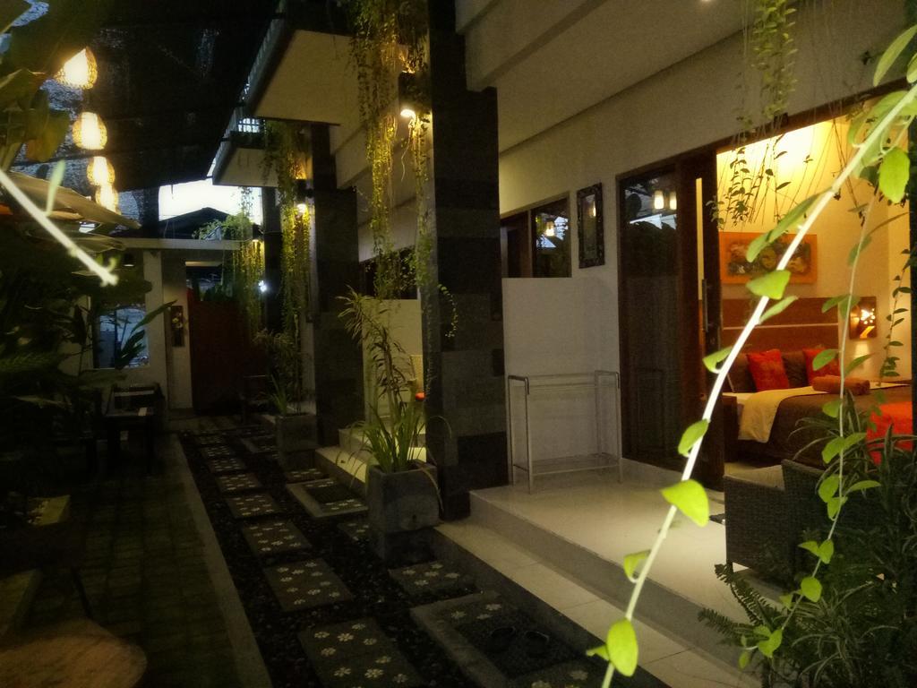 Pondok Sutya Hotel Kuta  Exterior photo